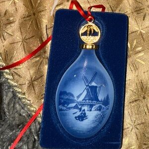 1996 Bing & Grondahl Porcelain Teardrop Christmas Ornament